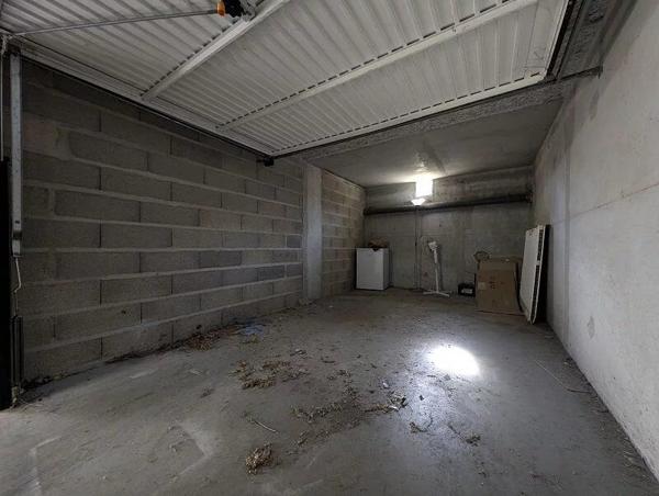 Vente Garage 16 m2 à Miramas
