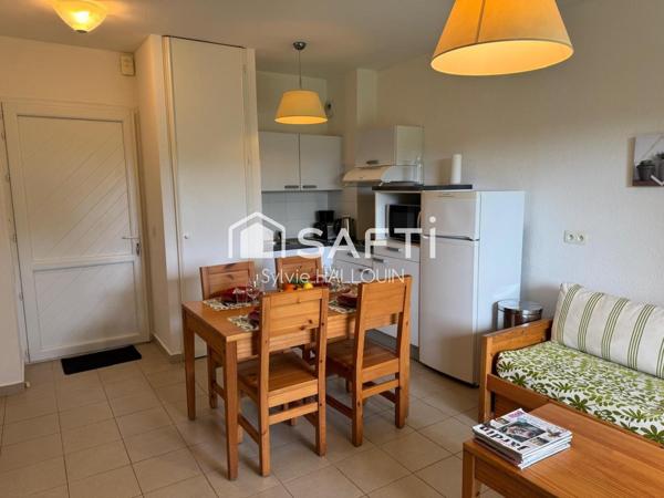 Appt T2 meublé bord de mer jardin 96m², parking privé
