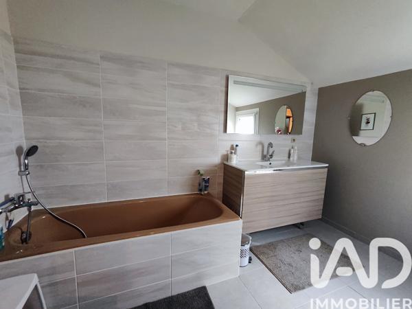 Maison à vendre 6 pièces 136 m² Châlons-en-Champagne