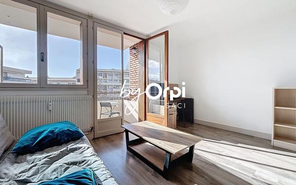 Appartement à vendre    1 pièce • 26,80 m2 Chamalières