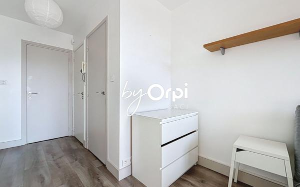 Appartement à vendre    1 pièce • 26,80 m2 Chamalières