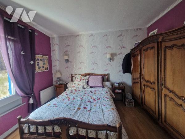 YERVILLE, maison d'~84m², 3 chambres, 2  Bâtiments sur ~ 700 m² de terrain.