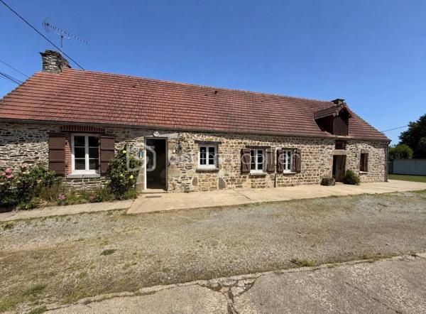 🌿 Et si vous créiez enfin la maison de vos rêves ?

À seulement quelques minutes de Bagnoles-de-l’Orne, venez découvrir cette authentique longère en pierre à réinventer entièrement selon vos envies.

Ici, tout est possible. Imaginez une grande pièce de vie baignée de lumière, une cuisine conviviale, jusqu’à 4 chambres, une belle suite parentale, un bureau ou encore un espace détente… Avec près de 180 m² de potentiel, cette propriété n’attend que votre imagination pour reprendre vie.

Le gros avantage ? La toiture est en très bon état, vous permettant de concentrer votre budget sur l’aménagement intérieur et la personnalisation de votre futur cocon.
Ainsi que les fenêtres et deux portes en PVC .￼￼

À l’extérieur, profitez d’un cadre paisible avec une exposition Sud-Ouest, idéal pour savourer les longues soirées ensoleillées. Une partie du terrain est déjà clôturée, parfaite pour accueillir quelques poules, des chèvres ou simplement profiter d’un espace nature.

Vous disposerez également de plusieurs dépendances pour stocker votre matériel, bricoler ou développer de nouveaux projets.

🏡 Un bien rare pour les amoureux de rénovation, les familles en quête d’espace ou les passionnés de belles pierres souhaitant créer un lieu unique à leur image.


Laissez libre cours à vos envies et venez découvrir tout le potentiel de cette longère pleine de charme ! 
✨🔑