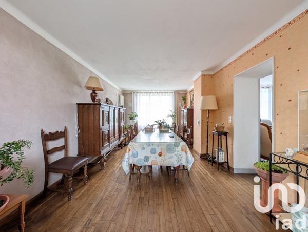 Maison 7 pièces de 150 m² à Nexon (87800)