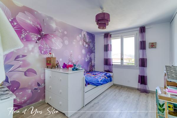 Maison
         4 pièces
        - 107 m² Exclusivité 329 900 € *
