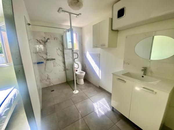 Maison dans un quartier résidentiel