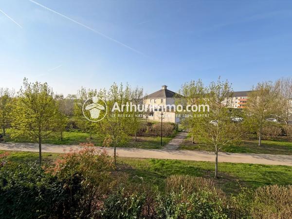 Vente                                                      Appartement
                        
                     3 pièces                      62 m2                     à Saint-Pierre-du-Perray