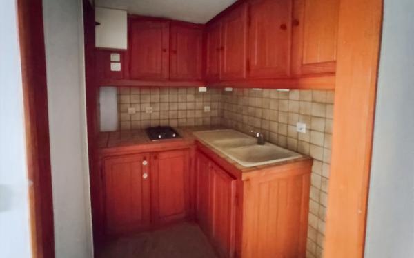 Immeuble à vendre    8 pièces •  Saint-Astier