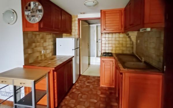 Immeuble à vendre    8 pièces •  Saint-Astier