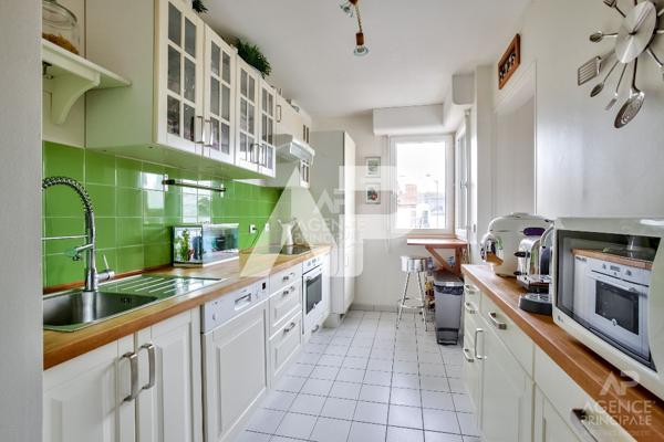 Appartement Rueil Malmaison 4 pièce(s) 95 m2 €580 000 ** - Référence 19377