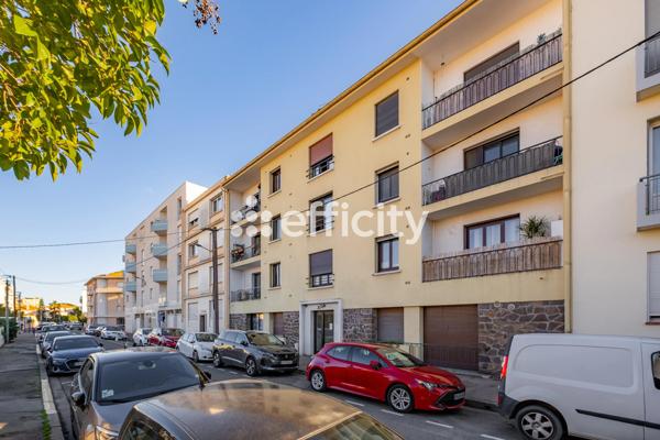 Appartement 2 pièces - 54 m² Exclusivité efficity