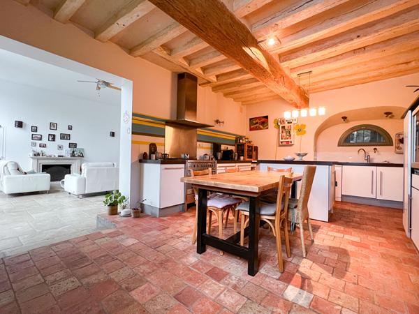 A VENDRE Maison de Maître d'Exception à Corné LOIRE AUTHION - 278 m² 8 pièces avec Piscine, jardin !