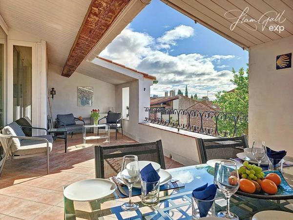 Élégante Maison de Village avec Terrasse Panoramique