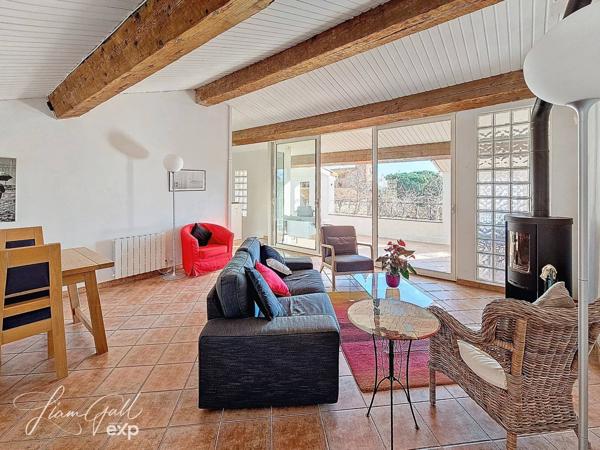 Élégante Maison de Village avec Terrasse Panoramique