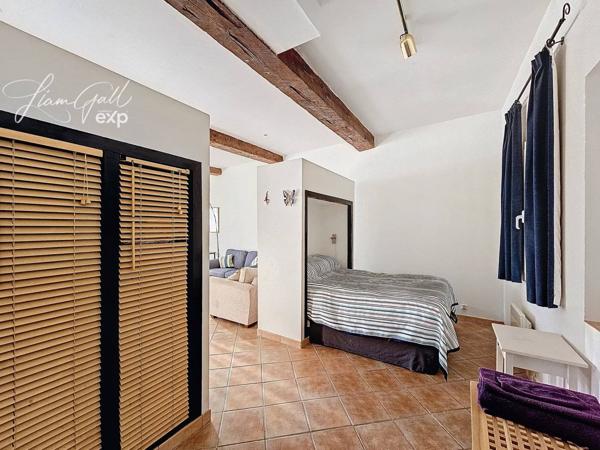 Élégante Maison de Village avec Terrasse Panoramique