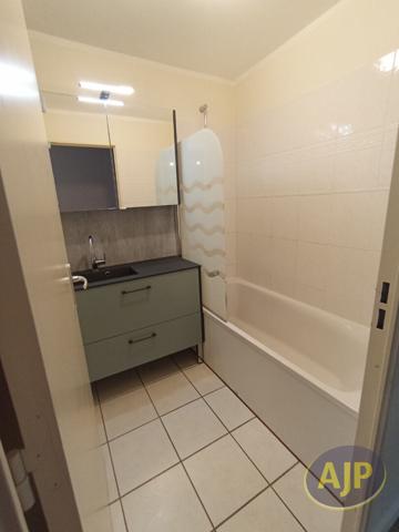 Location appartement Rocheserviere : 653 € - AJP Immobilier Vieillevigne