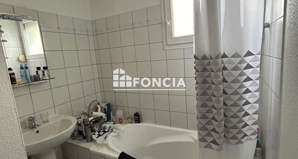 Location Appartement 2 pièces 50.25 m² - Clermont-ferrand 63000