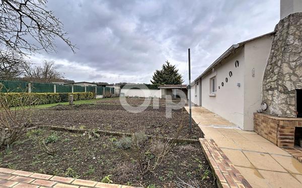 Maison à vendre    5 pièces •  Angy