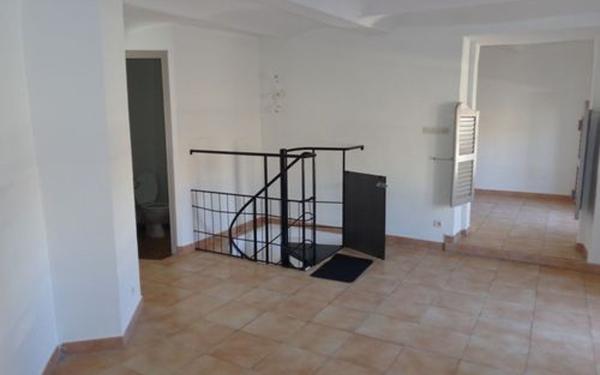 Appartement à louer    2 pièces •  Saint-Ambroix