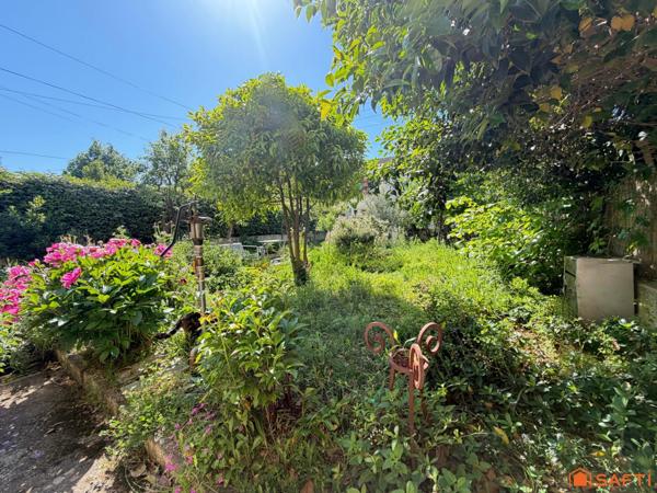 Maison de ville 136m2, 3/4 chambres et jardin!