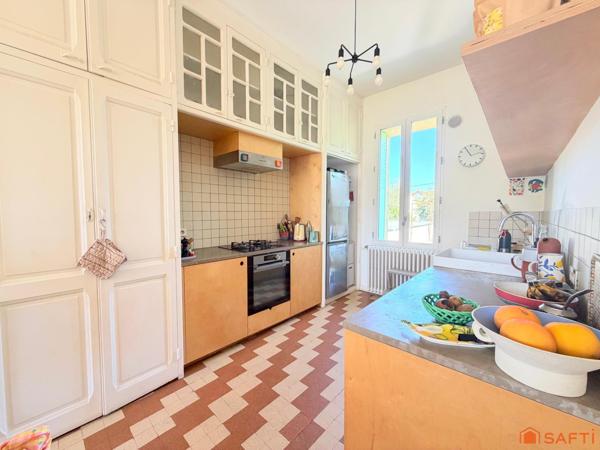 Maison de ville 136m2, 3/4 chambres et jardin!