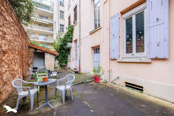 Appartement à vendre |  Villeurbanne |  6 pièces | 119 m²