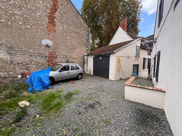 Maison en centre ville de Saint Florent sur Cher