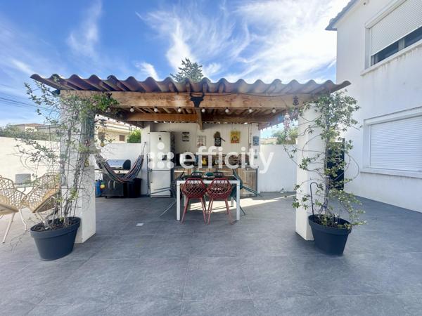 Maison
         4 pièces
        - 90 m² Exclusivité 330 000 € *