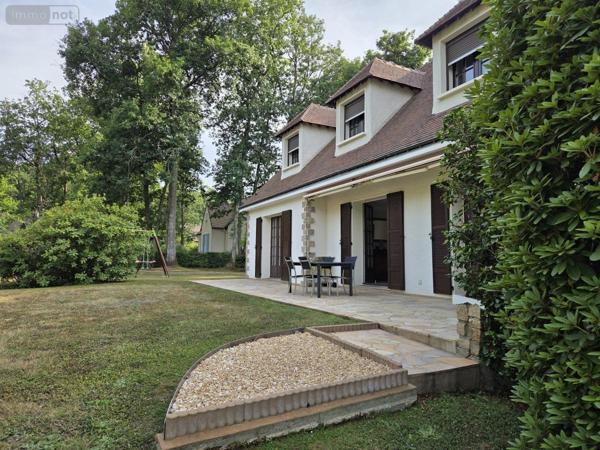 Maison à vendre à Allonnes dans la Sarthe (72700), ref : 72120-973