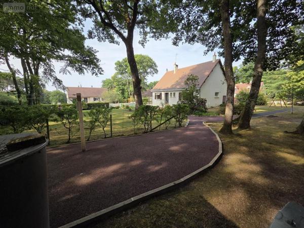 Maison à vendre à Allonnes dans la Sarthe (72700), ref : 72120-973