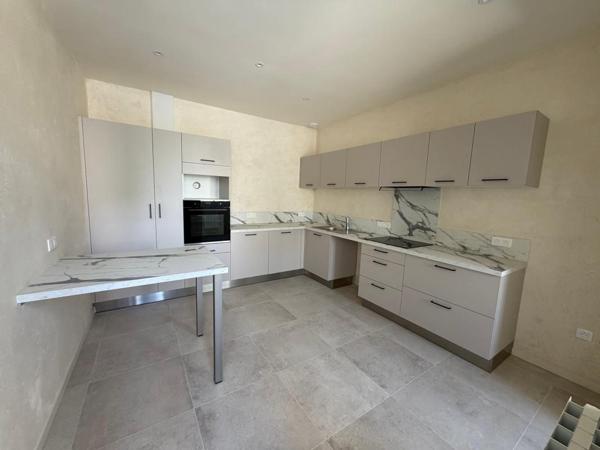 Maison À Louer à LARMOR-PLAGE - 66m²
