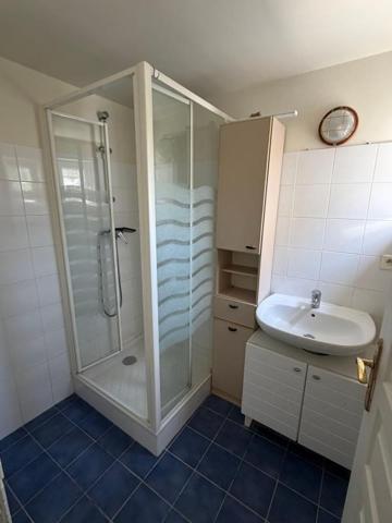 Maison À Louer à LARMOR-PLAGE - 66m²