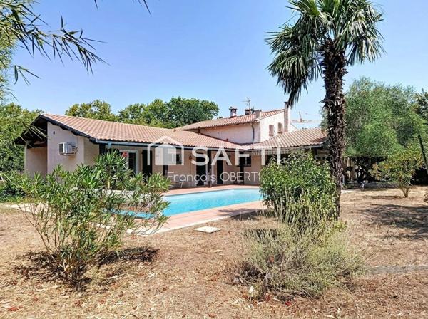 Grande maison familiale avec piscine et dépendance