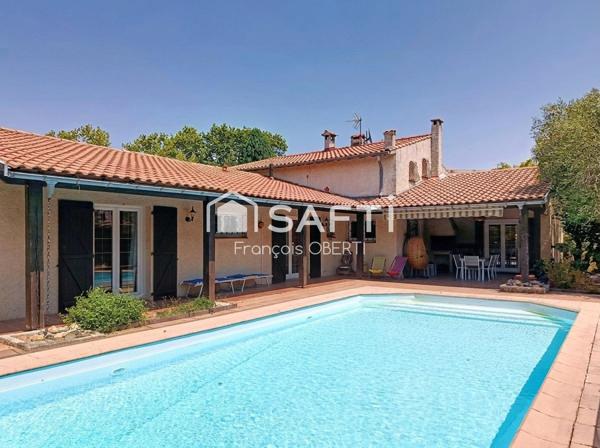 Grande maison familiale avec piscine et dépendance