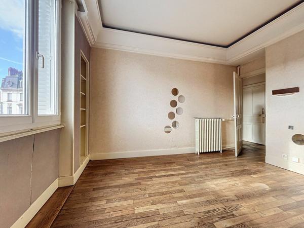 Appartement à vendre    3 pièces •  Montluçon