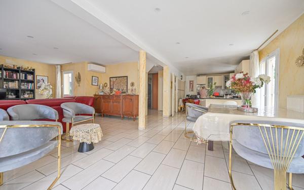 Maison à vendre    12 pièces •  Pantin