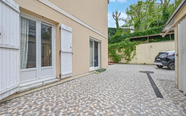 Maison à vendre    12 pièces •  Pantin