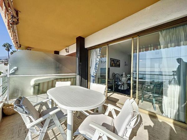 Appartement à vendre    3 pièces •    Menton