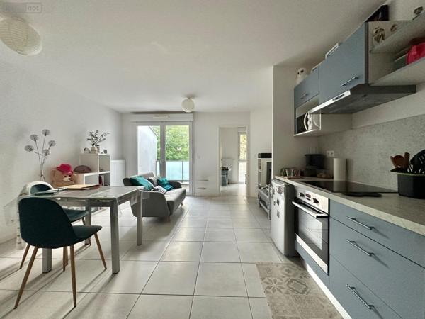 Appartement à vendre à Villenave-d'Ornon en Gironde (33140), ref : 33049/138