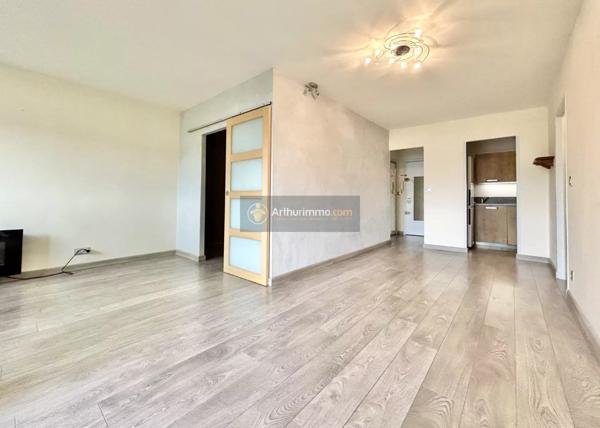 Vente Appartement 2 pièces 45 m2 à Saint-Aygulf