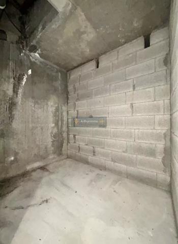 Vente                                                      Appartement
                        
                     2 pièces                      45 m2                     à Saint-Aygulf