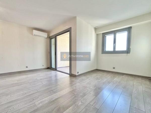 Vente Appartement 2 pièces 45 m2 à Saint-Aygulf