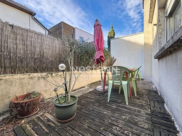 ISSY LES MOULINEAUX - Vente d'un appartement comme une maison 4 pièces avec terrasses