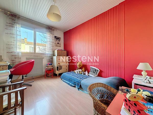 ISSY LES MOULINEAUX - Vente d'un appartement comme une maison 4 pièces avec terrasses