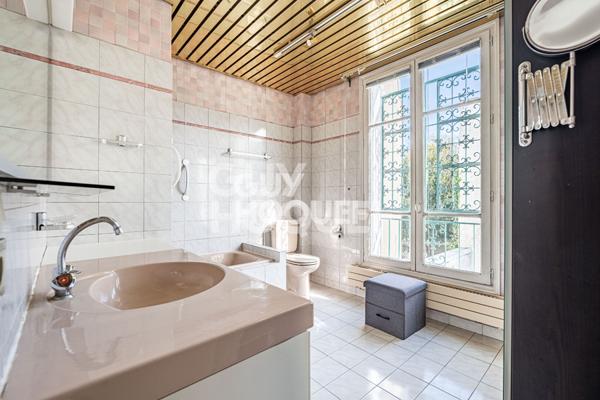 Maison de Prestige à Vendre à Courbevoie - Référence 4842