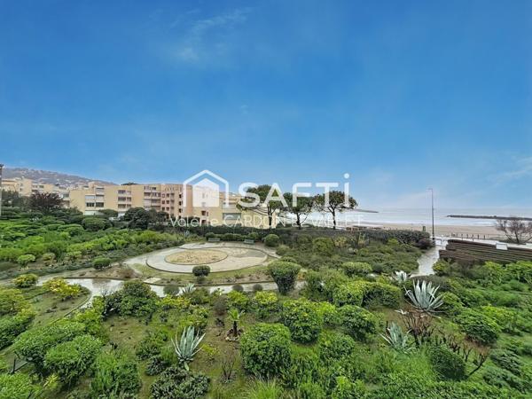 Sur la Corniche, accès direct plage