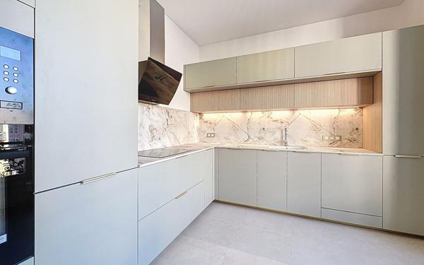 Appartement à vendre    5 pièces • 132,48 m2 Pau