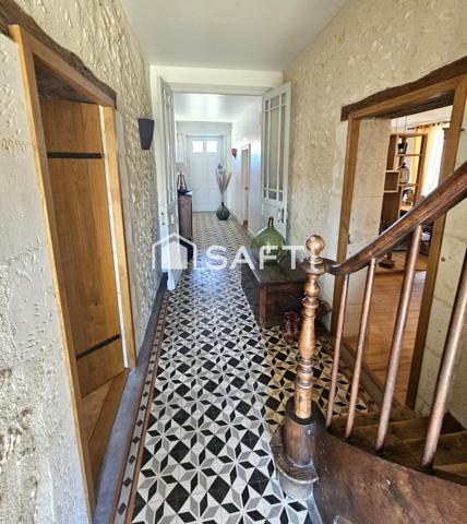 Charmante maison en pierre de 180 m² habitables.