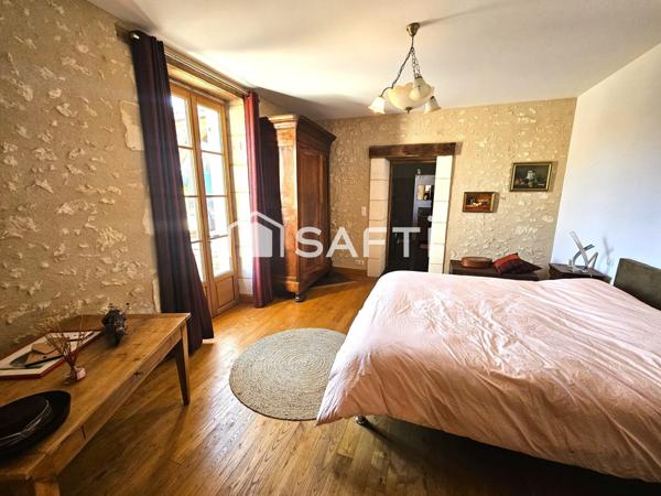 Charmante maison en pierre de 180 m² habitables.