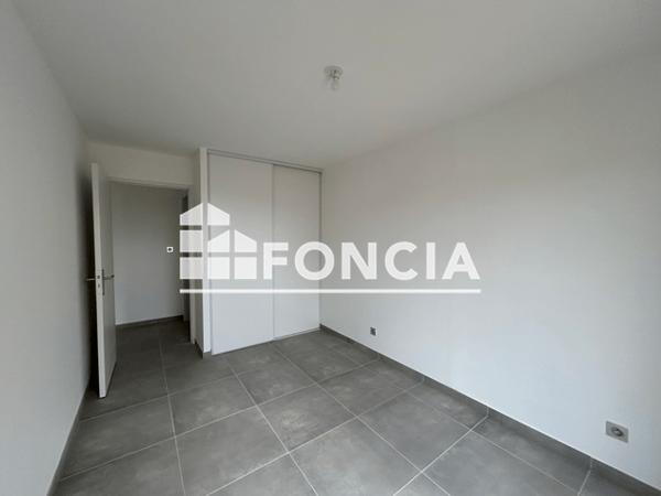 Location Appartement 3 pièces 60.52 m² - 8 AVENUE DE FLORE Istres 13800